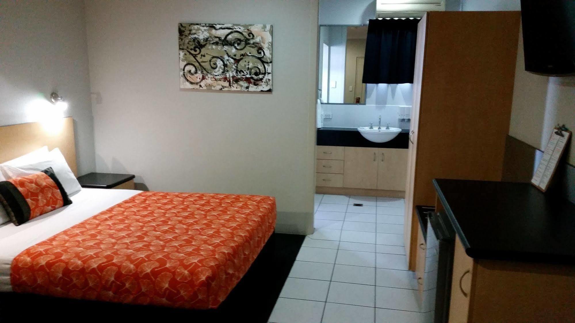 Alara Motor Inn Mackay Esterno foto